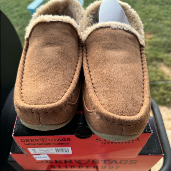 Deer Stags Men’s Slippers. Size 8 - Picture 3 of 6